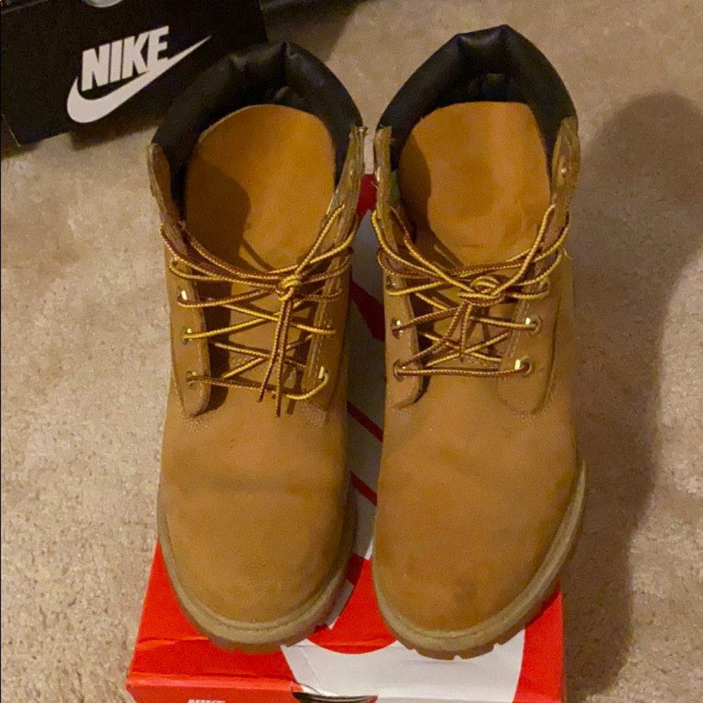 Timberland Classic Chestnut Lace Up Boots